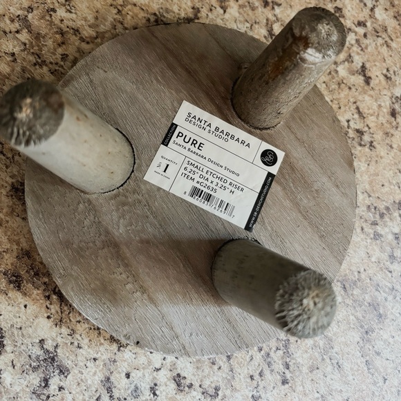 Wooden riser - Picture 3 of 4